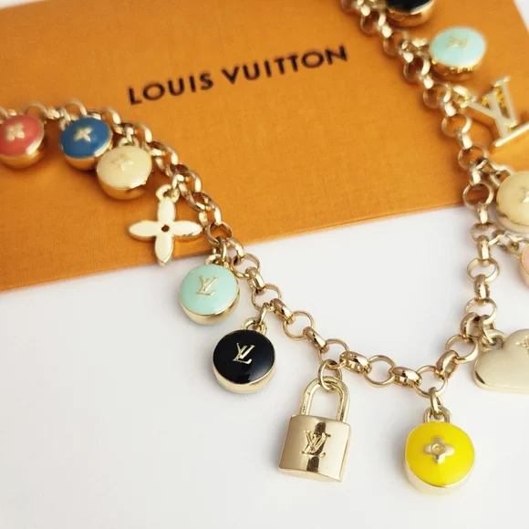 LV - Bag Charm - Picture 3 of 3